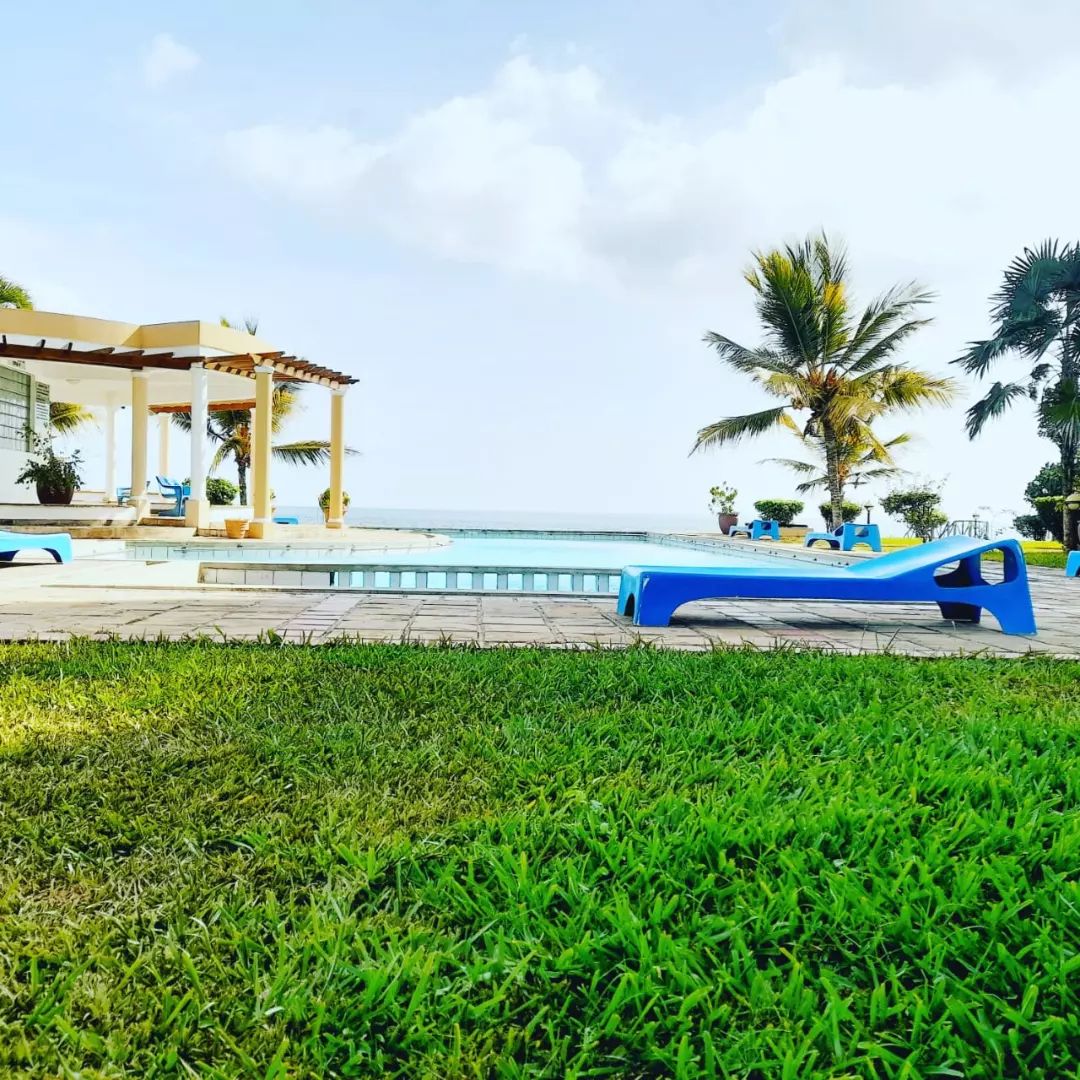 Nyali three bedroom with DSQ & private beach access