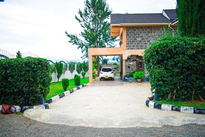 Nakuru group house for up to 20
