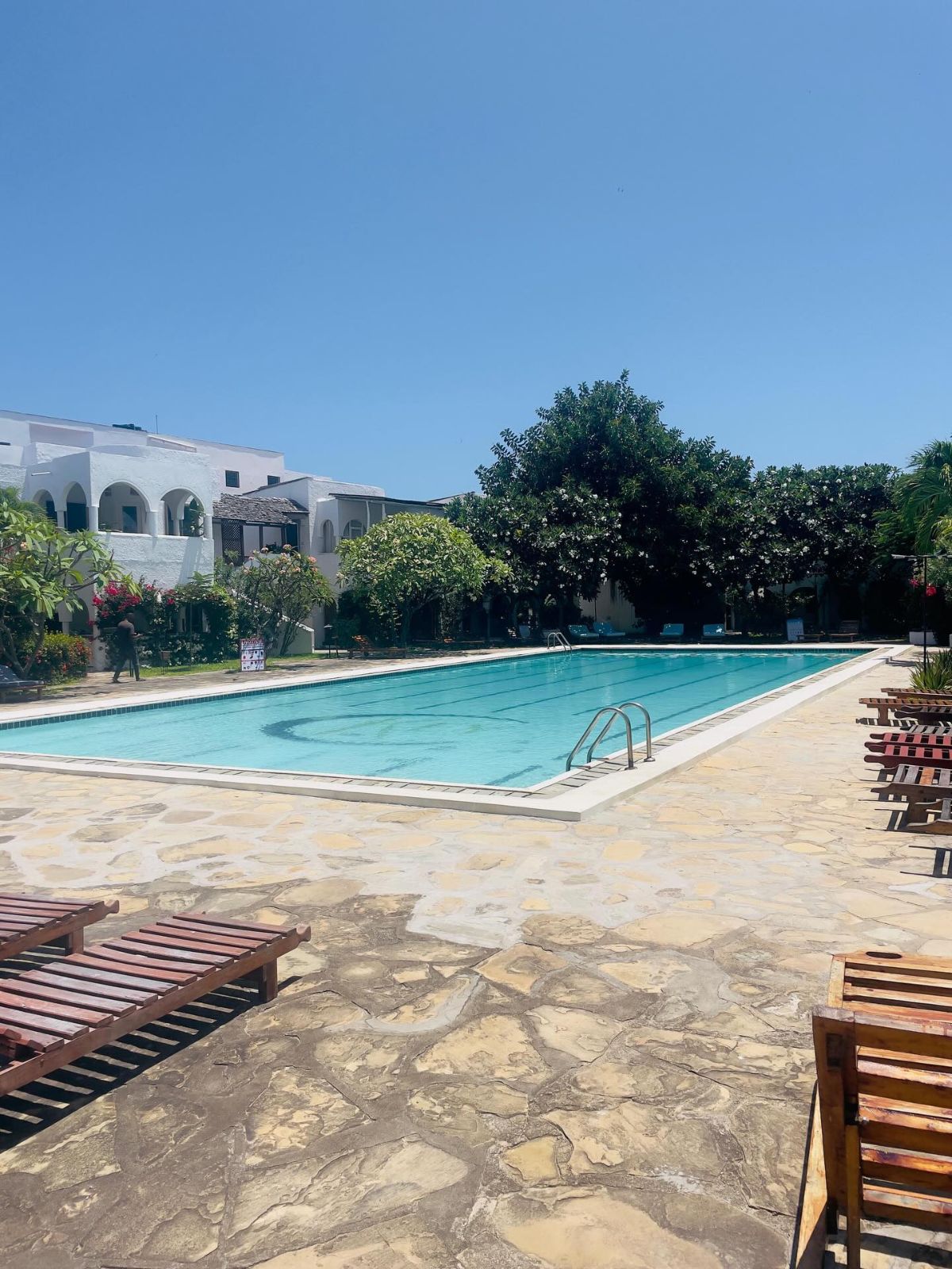 Malindi apartment with pool near the beach