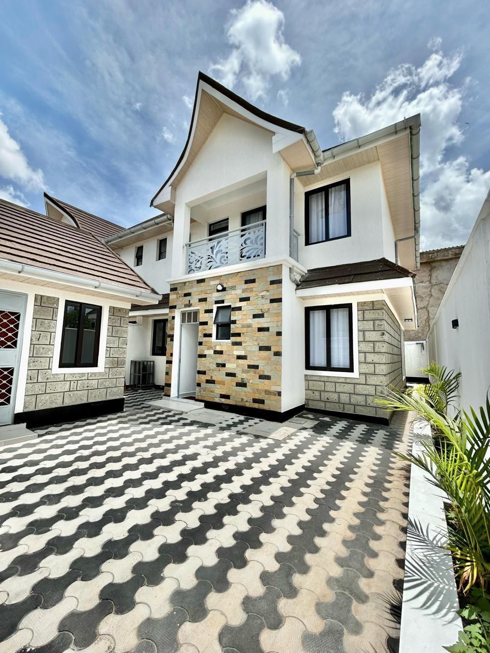 Syokimau four bedroom own compound